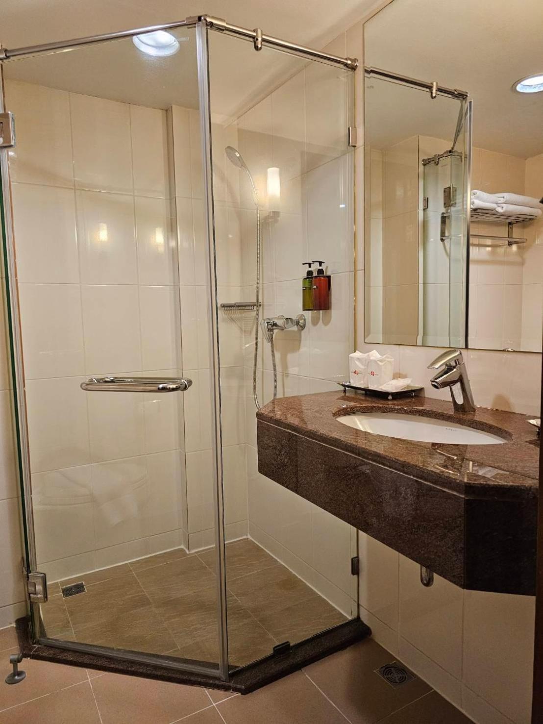 Dynasty Inn Bangkok Luaran gambar