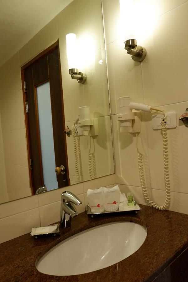 Dynasty Inn Bangkok Luaran gambar